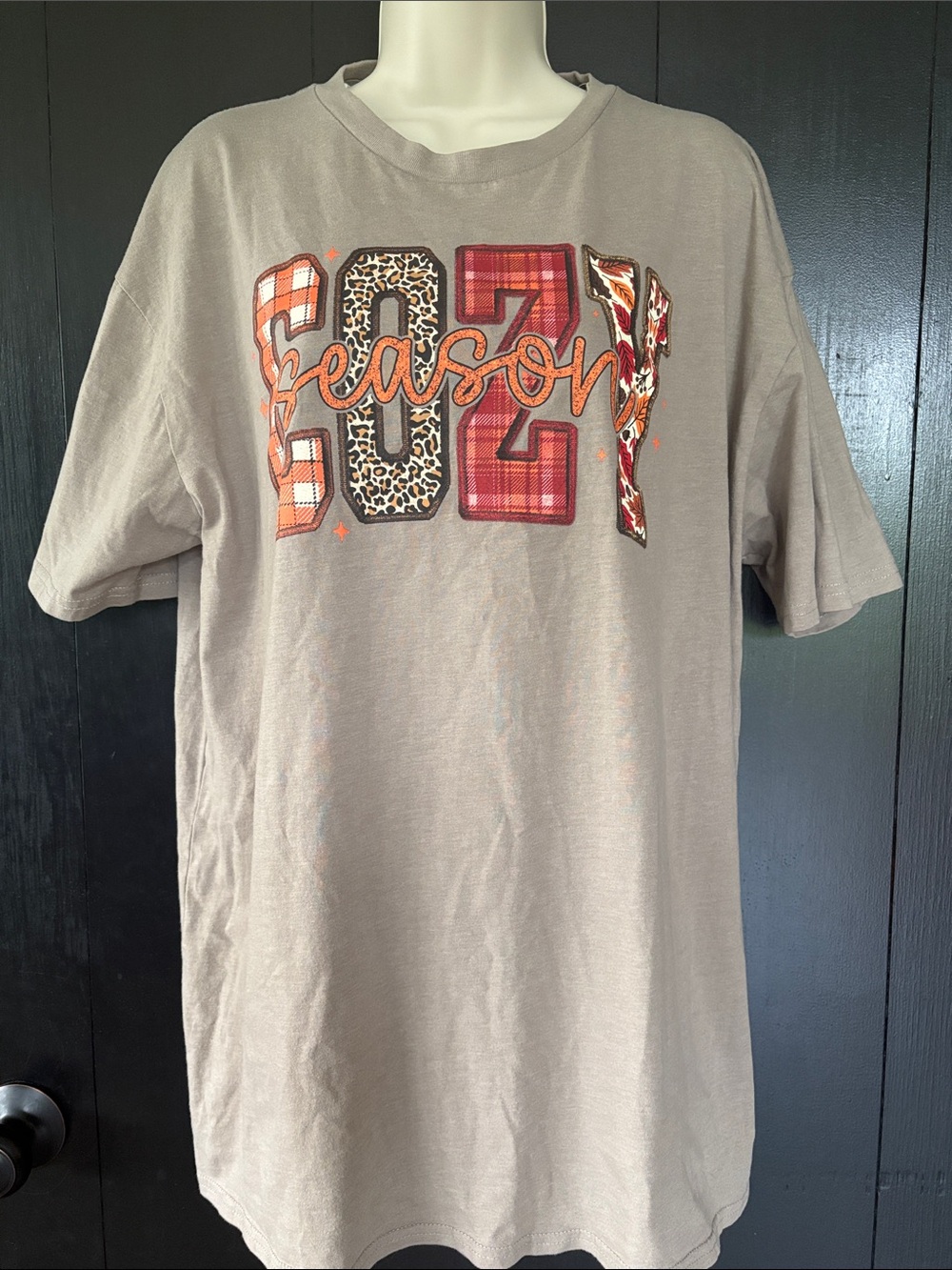 🍁Cozy Season T-Shirt. XL